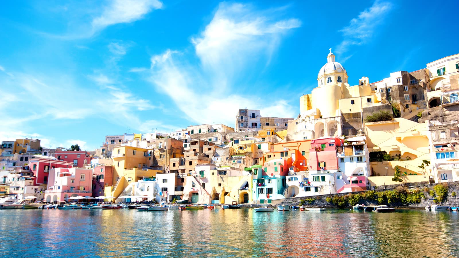 Bay of Naples with Mount Vesuvius - Mediterranean signature trip